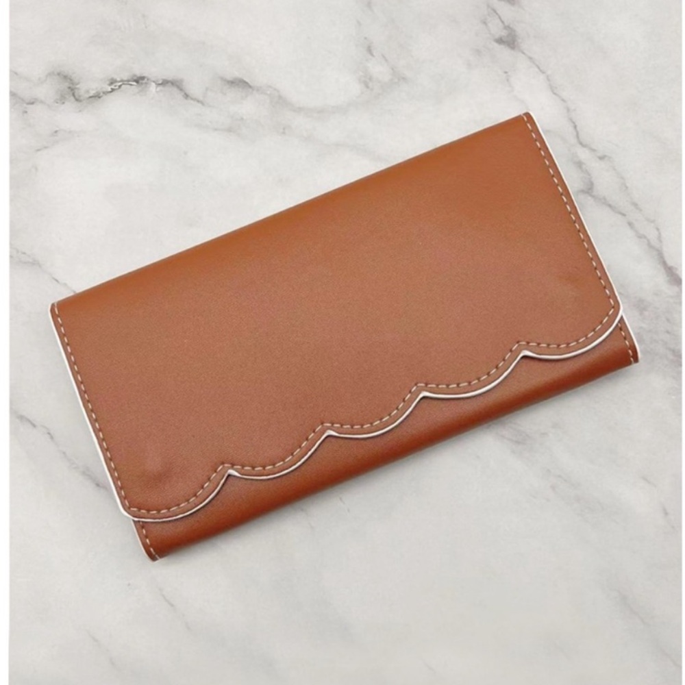 Zenana Scallop Trim Camel Color Tri Fold Wallet - Picture 1 of 3